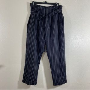 Indigo Rein Pinstriped Paperbag Pants Black White belted 11/29 Woman’s P…